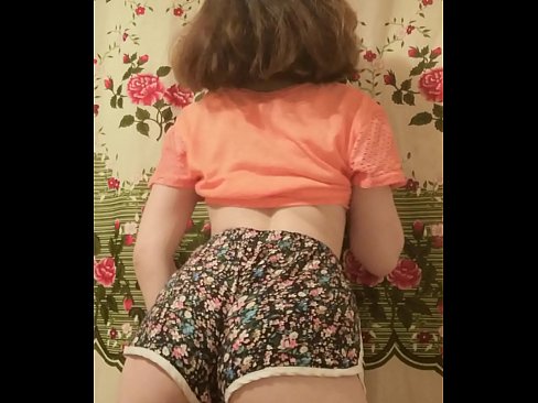 ❤️ Sexy jong baba wat haar kortbroek op kamera uittrek ️ Seksvideo by ons ❌
